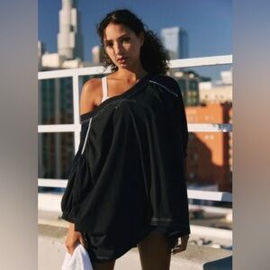 ▪️NWT Free People Field Tee